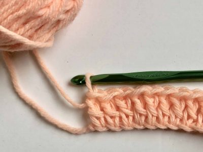 How to Crochet the Double Crochet Stitch