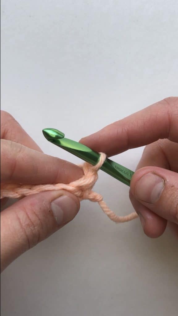 How to crochet a single crochet stitch 7