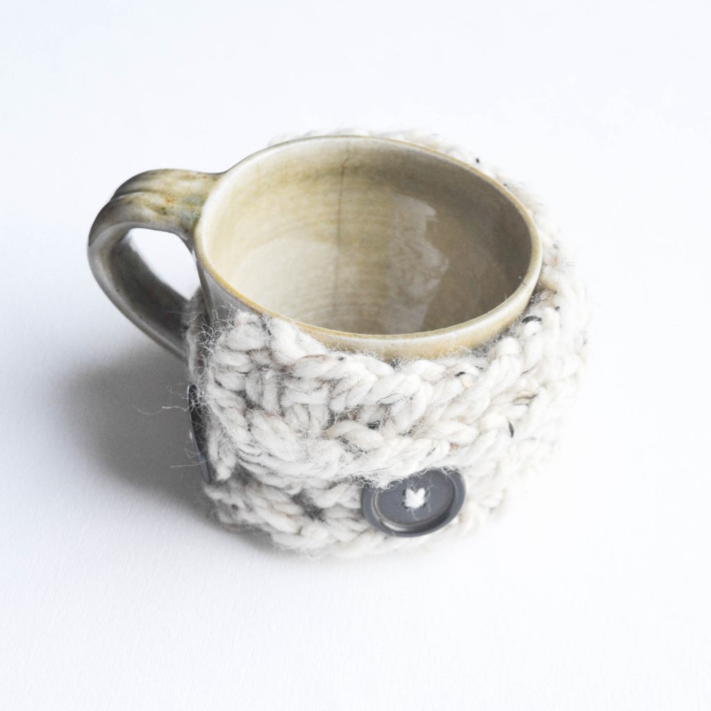 Thick and Easy Mug Cozy-Free Crochet Pattern - Amelia Makes