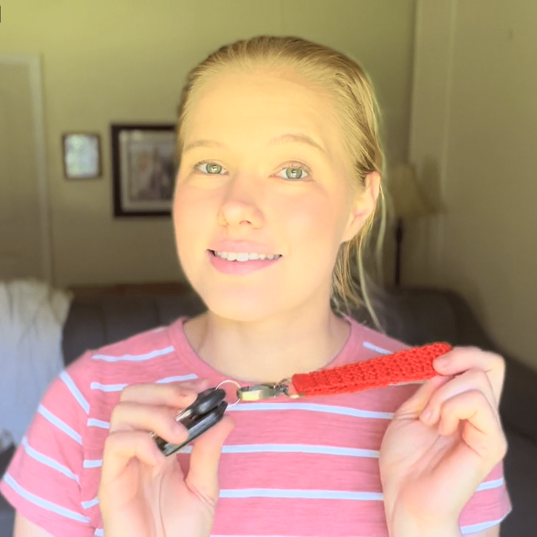 Crochet Key Strap- A Quick Free Pattern - Amelia Makes