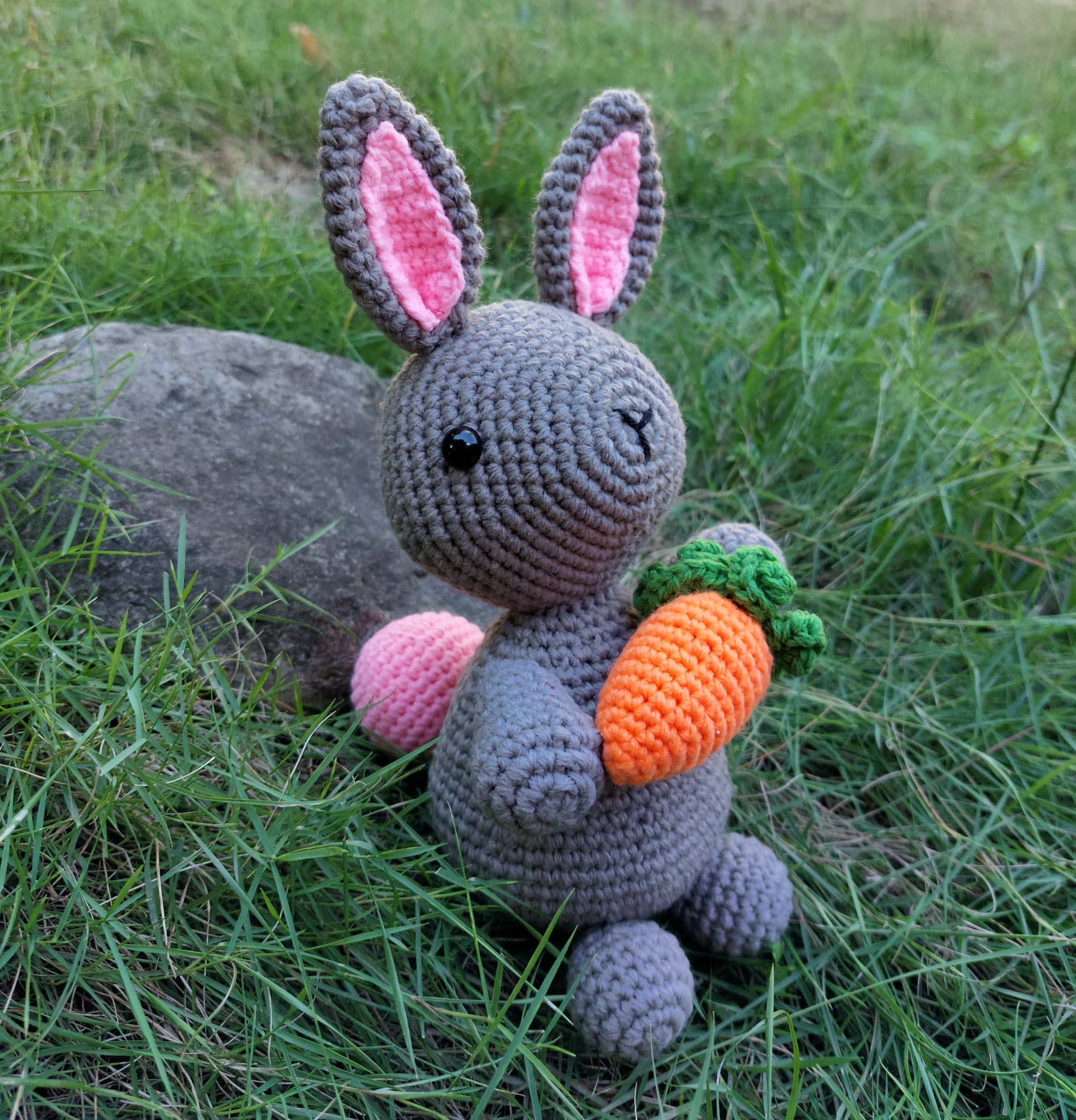 Crochet bunny holding a carrot